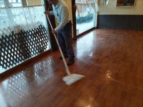 定期清掃　床清掃ワックス塗布　ビルクリーニング　鹿児島市紫原