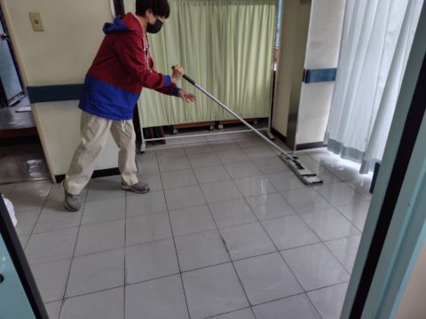 定期清掃　ビルクリーニング　床清掃ワックス塗布　窓ガラス清掃　鹿児島市中山町
