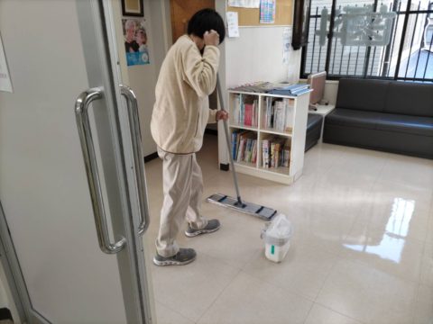 臨時清掃　ビルクリーニング　床清掃ワックス塗布　鹿児島市西田