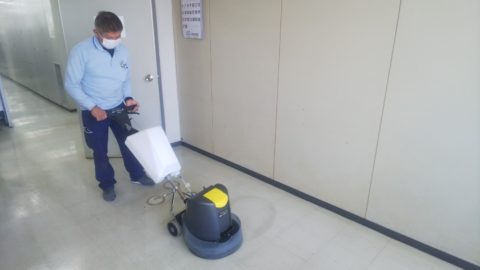 今日はお得意様の床清掃　ビルクリーニング　鹿児島市鴨池新町