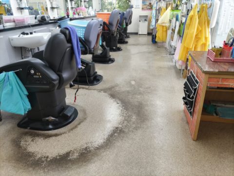 定期清掃・床清掃ワックス塗布　ビルクリーニング　薩摩川内市大小路町
